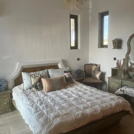 Eleni-gennadi גנאדי